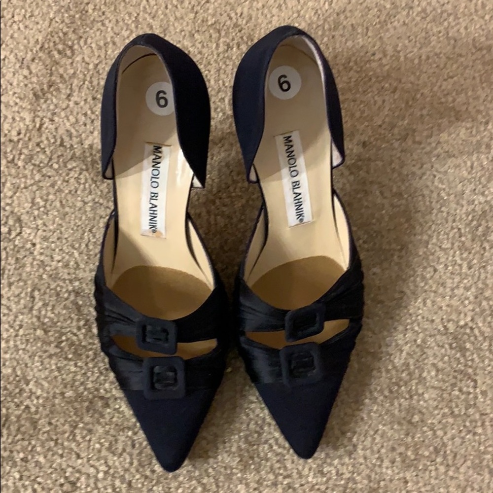 Manolo Blahnik black satin pumps vintage